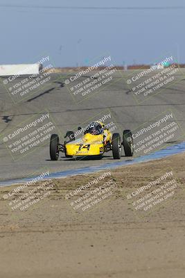 media/Nov-19-2022-CalClub SCCA (Sat) [[baae7b5f0c]]/Group 1/Race (Outside Grapevine)/